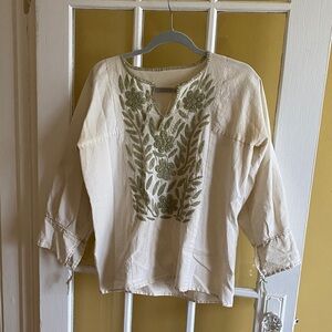 Vintage Embroidered Cream Peasant Top with Green Floral Accent
